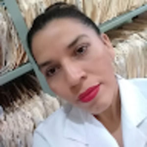 Meet your Posher, Jenneffer